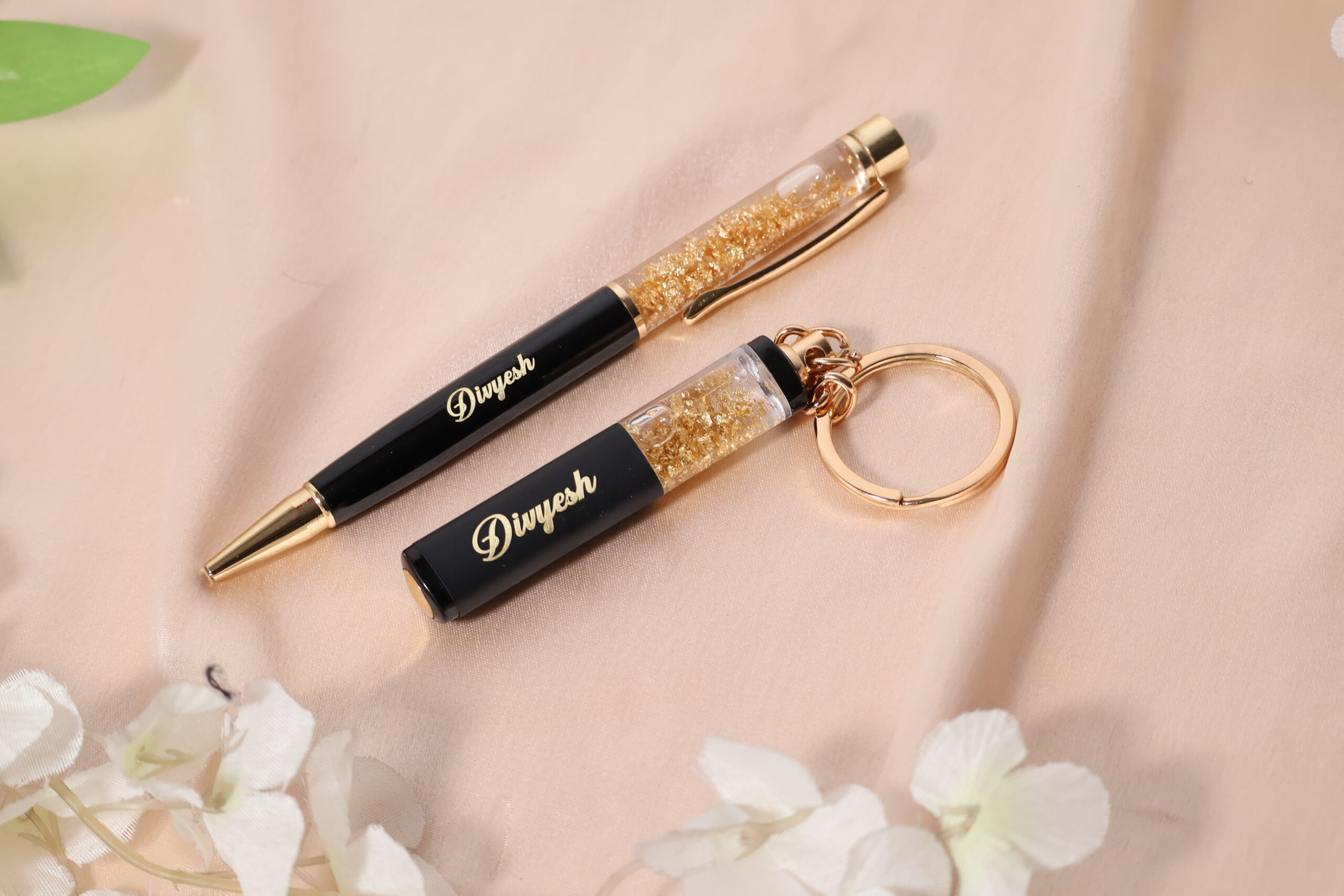 personalised gold pen & gold keychain gift set – name engraved, premium box